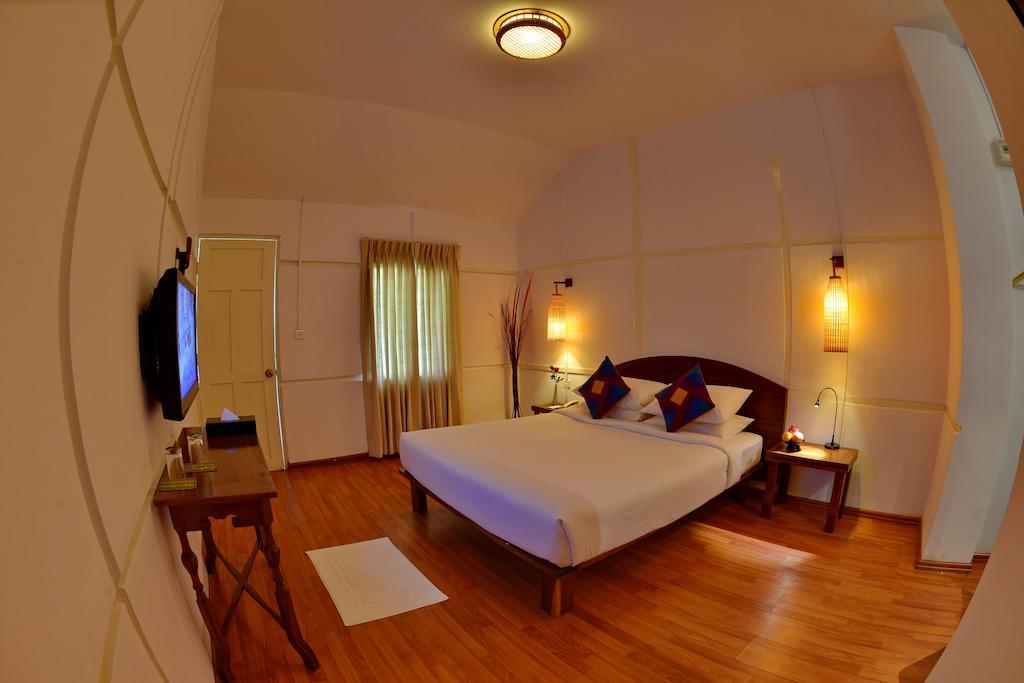 Oasis Hotel Nyaung-U Стая снимка
