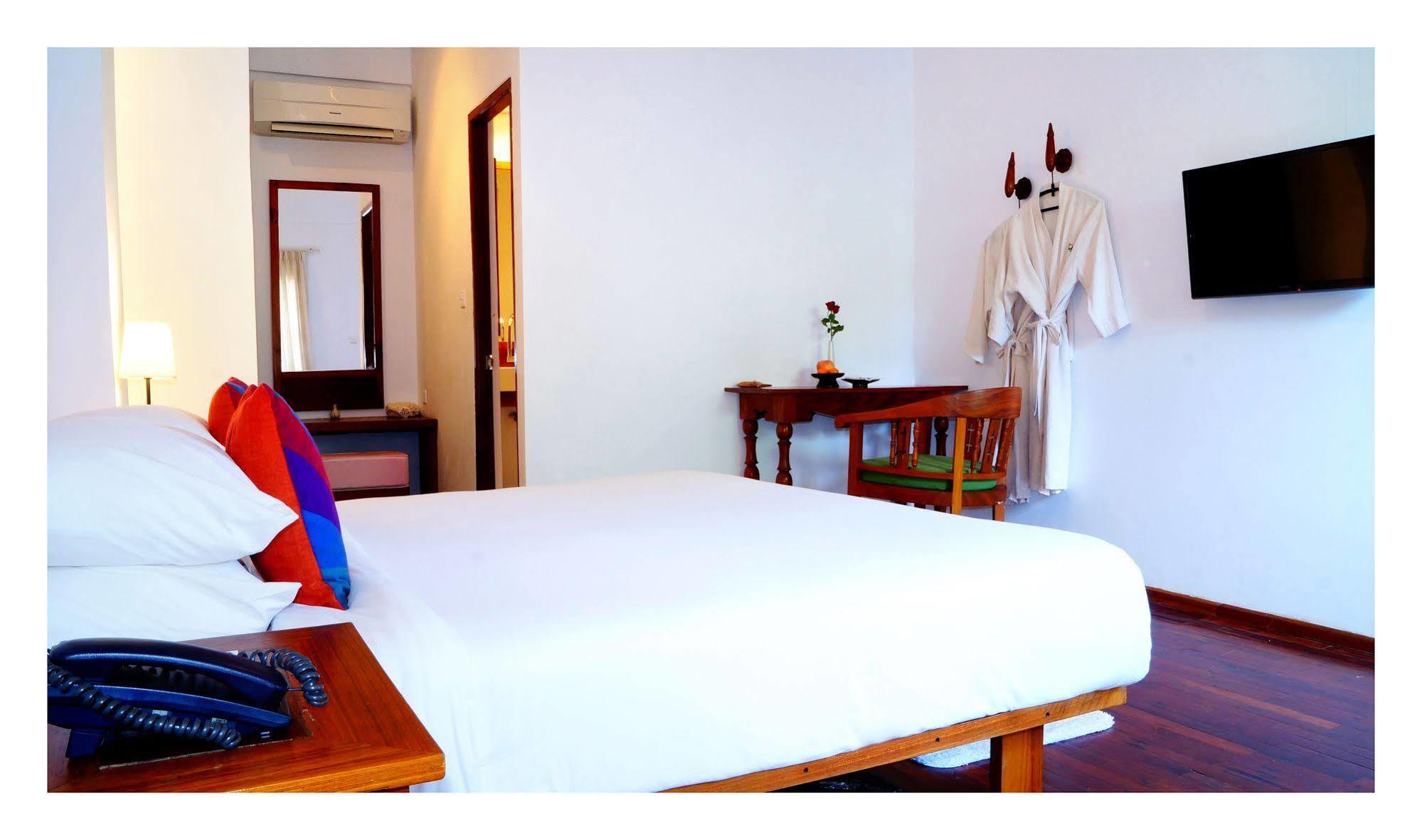 Oasis Hotel Nyaung-U Екстериор снимка