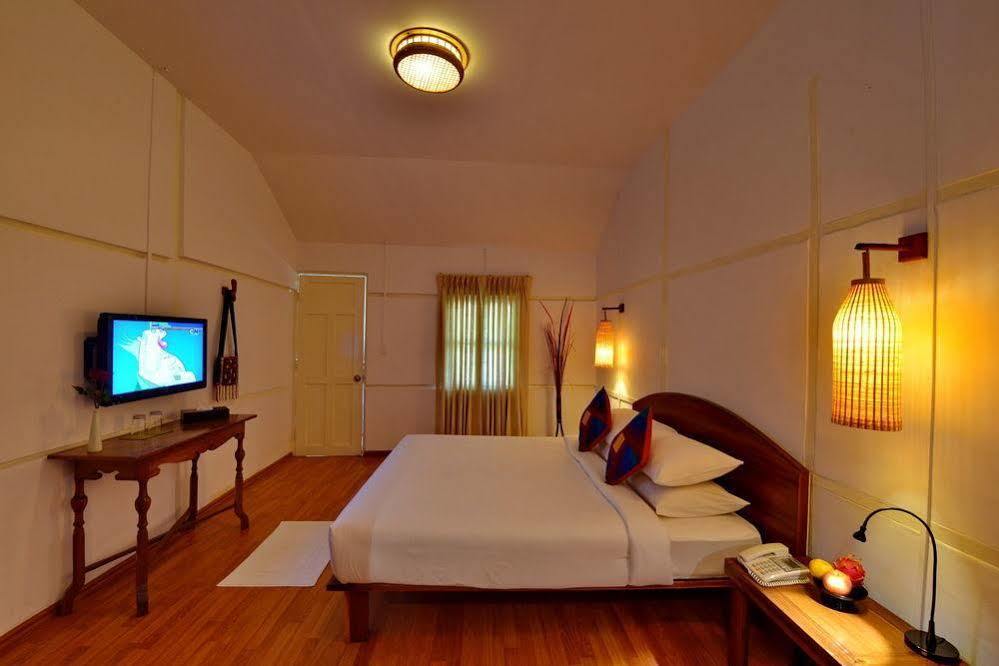 Oasis Hotel Nyaung-U Екстериор снимка